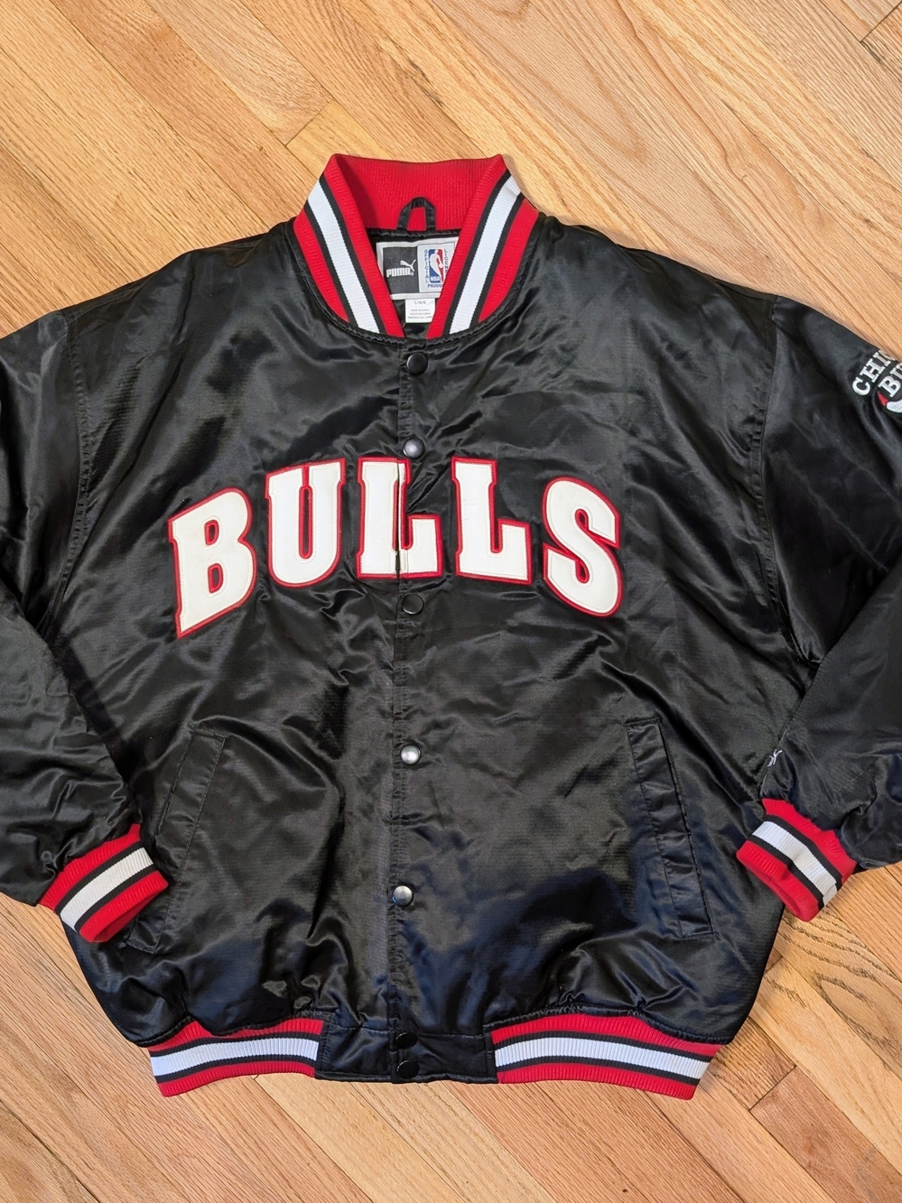 🏀 Vintage 90s Puma Chicago Bulls NBA Satin Bomber Jacket Large